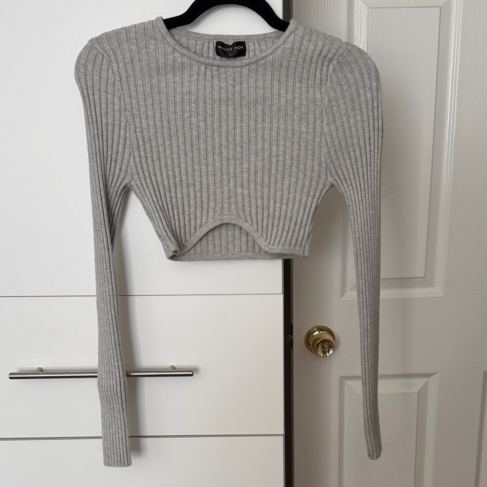 White Fox Boutique Gray Ribbed Cropped Sweater